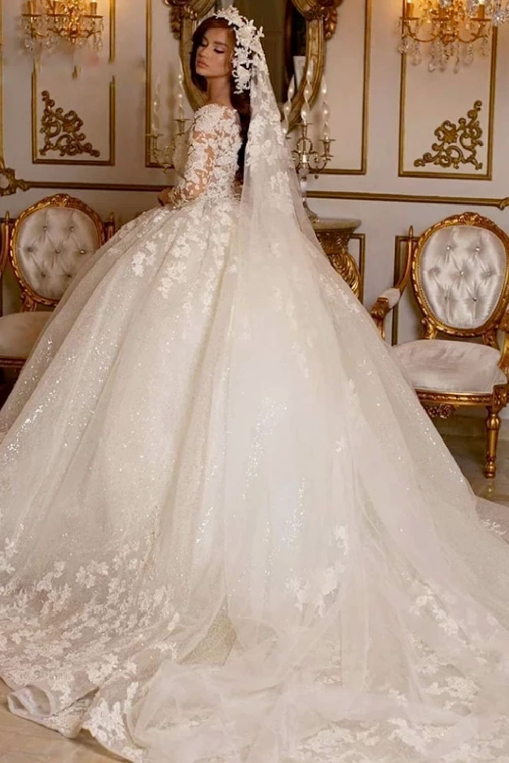 Abito da Sposa Principessa con Pizzo | Paradiso Bohemien