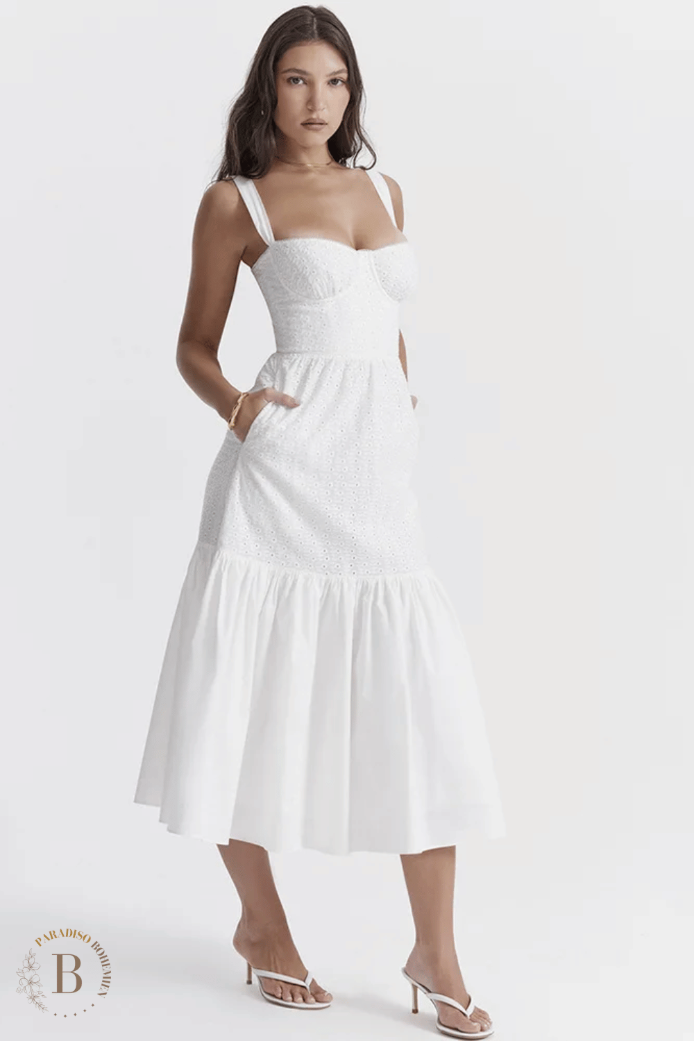Abito Bianco Semplice per Estate | Paradiso Bohemien