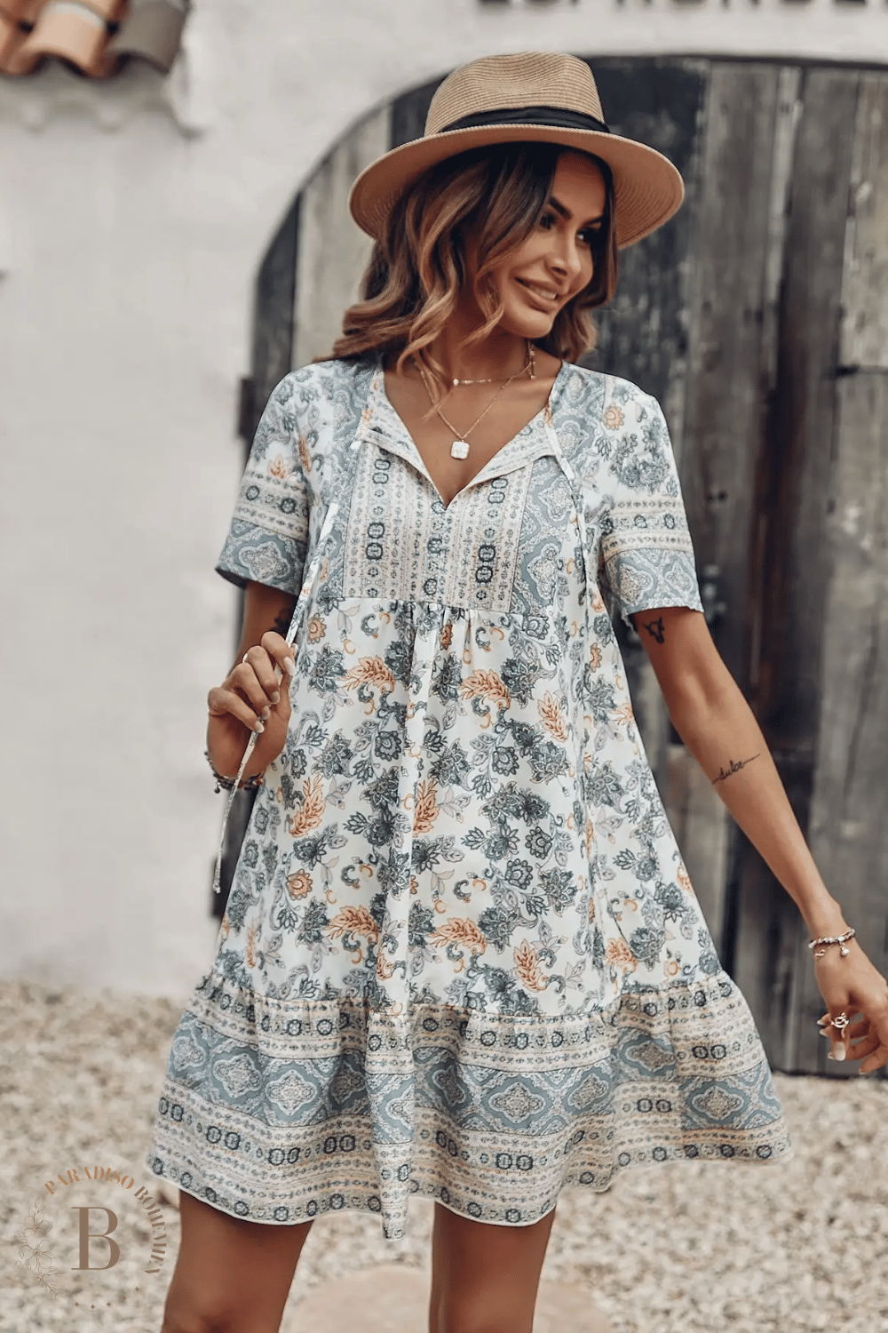 Vestito estivo corto floreale e Fluente in Stile Boho chic | Paradiso Bohemien