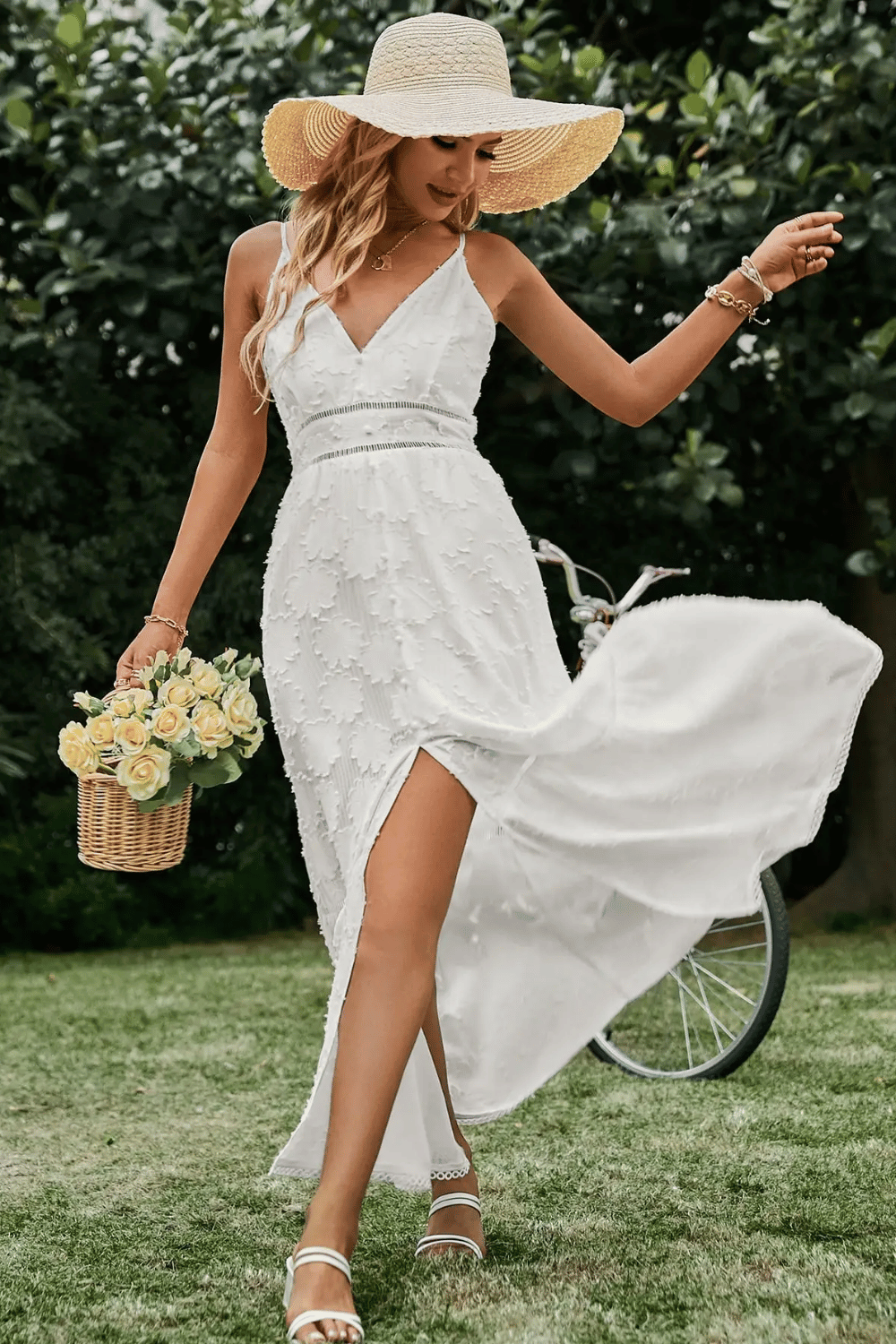 Abito Bianco Lungo Elegante in Stile Bohémien | Paradiso Bohemien