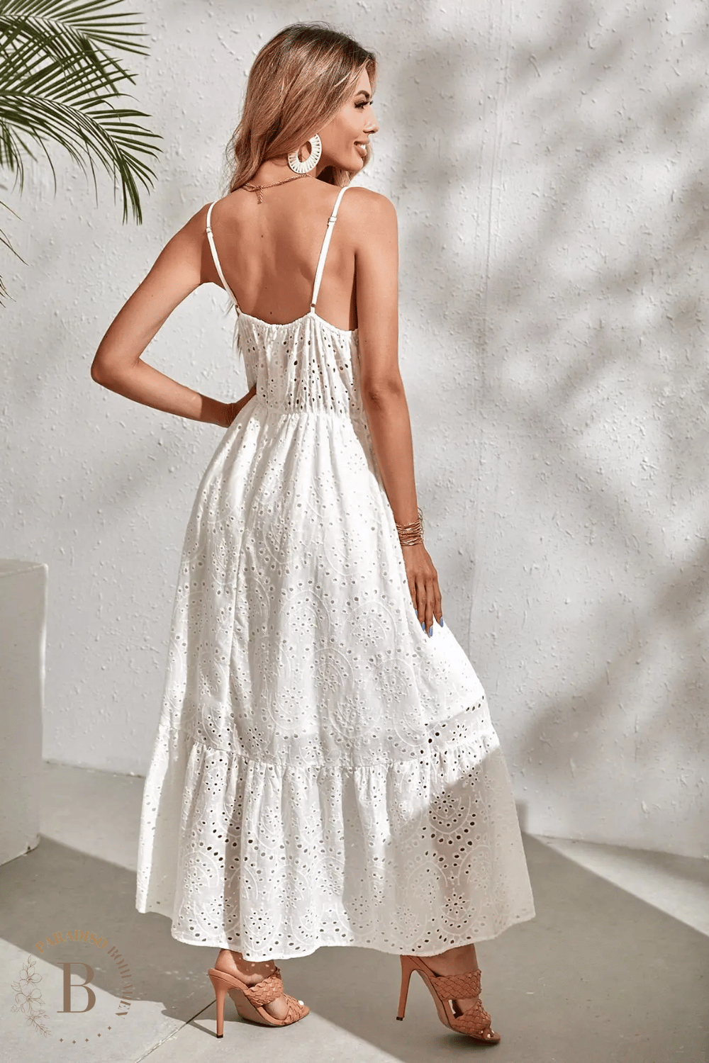 Abito Estivo Bianco con Spalline Sottili | Paradiso Bohemien