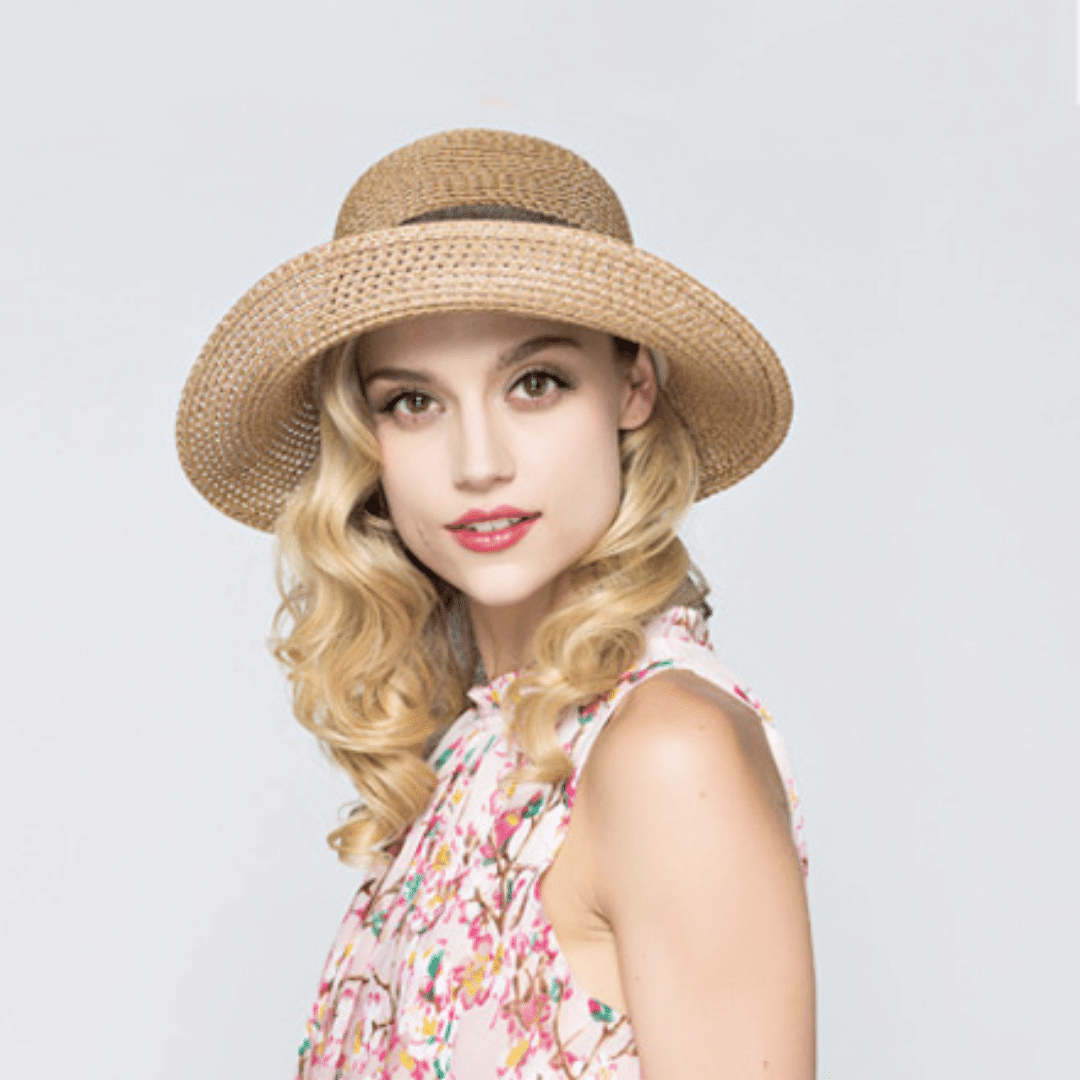 Cappello di paglia artigianale in stile boho