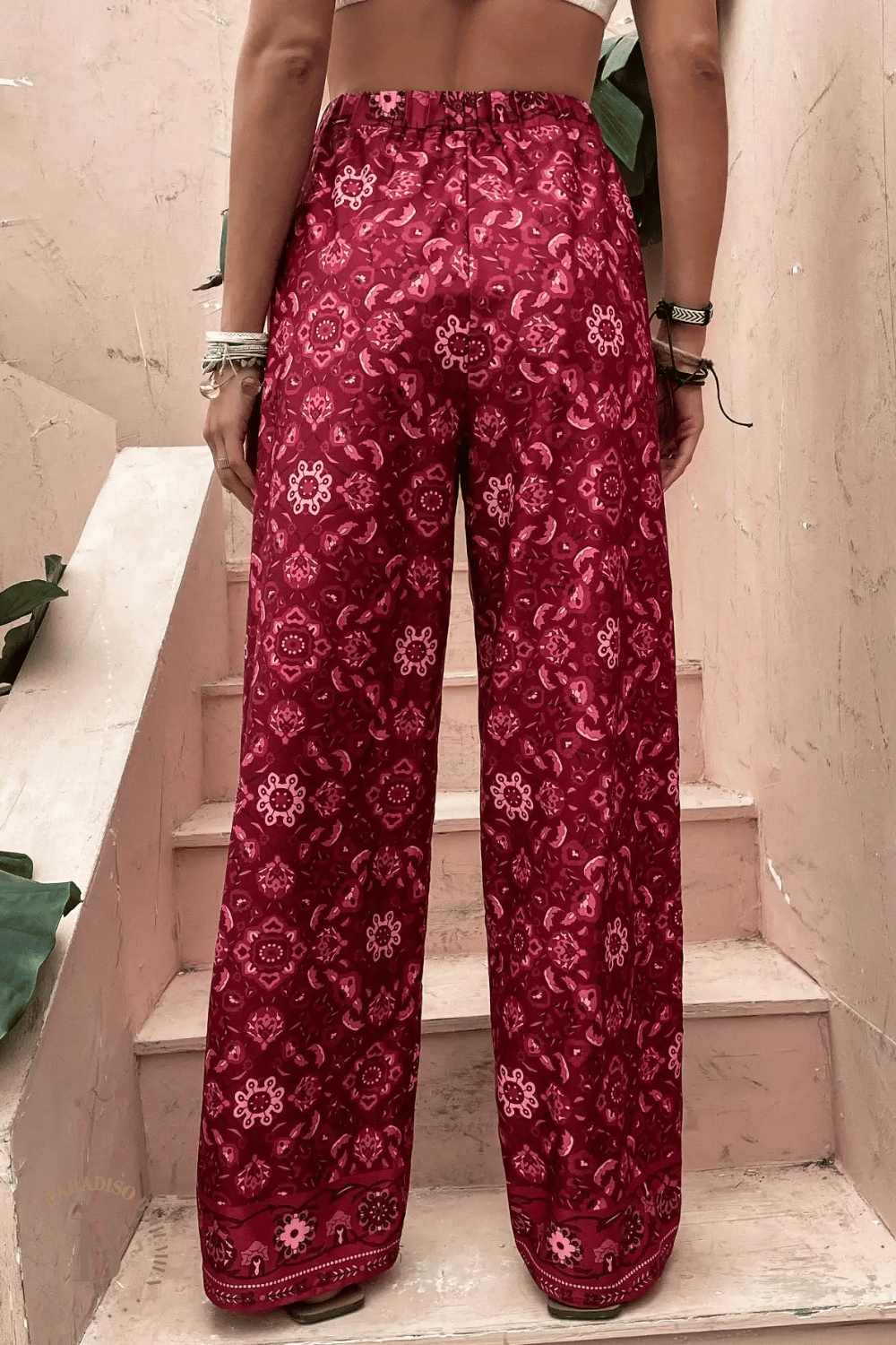 Pantaloni Rossi Larghi a Fiori | Paradiso Bohemien