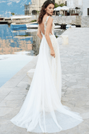 Abito da Sposa Semplice in Pizzo con schiena scoperta | Paradiso Bohemien