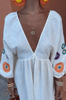 Abito Maxi Bianco Boho con Ricami Floreali | Paradiso Bohemien