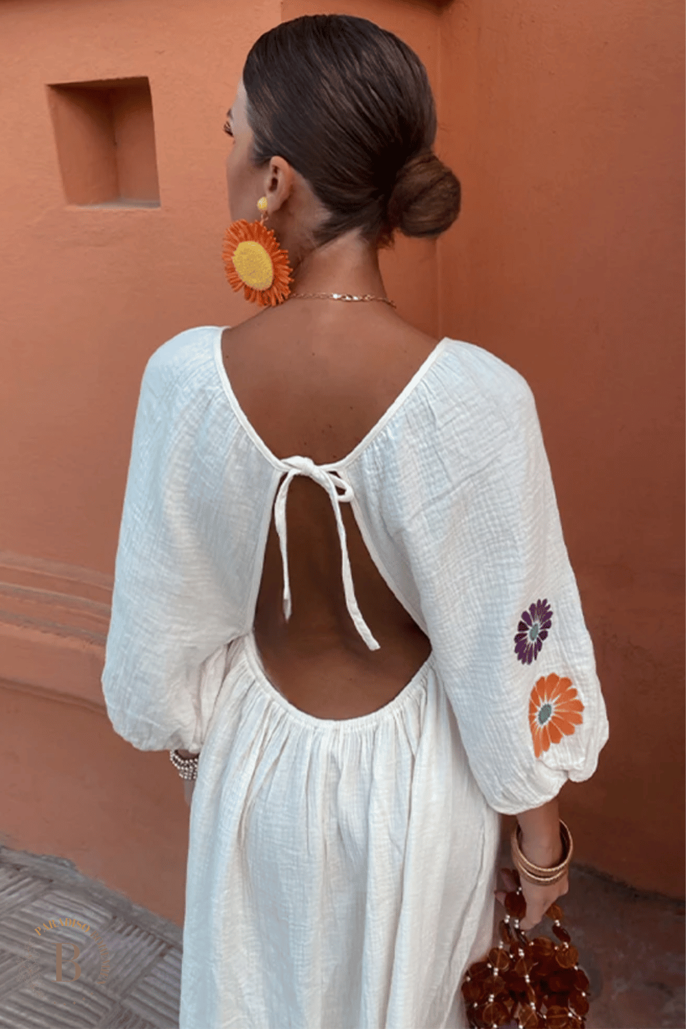 Abito Maxi Bianco Boho con Ricami Floreali | Paradiso Bohemien