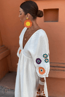 Abito Maxi Bianco Boho con Ricami Floreali | Paradiso Bohemien