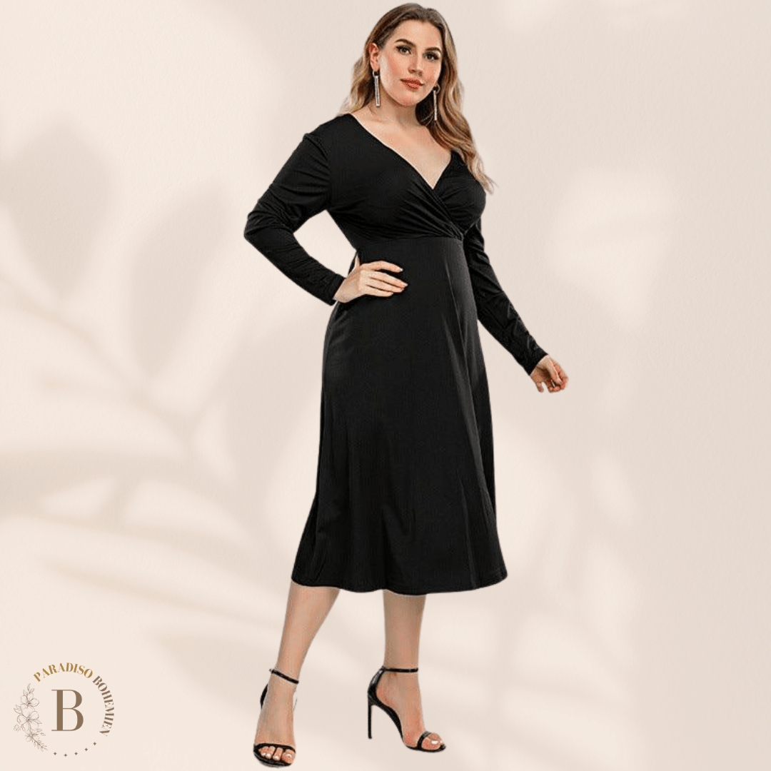 Vestito Nero Taglie Forti Scollo a V | Paradiso Bohemien