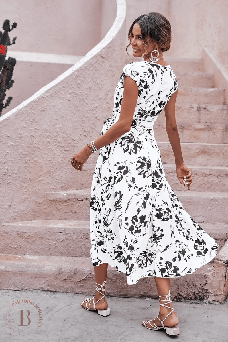 Abiti eleganti bianco e top nero