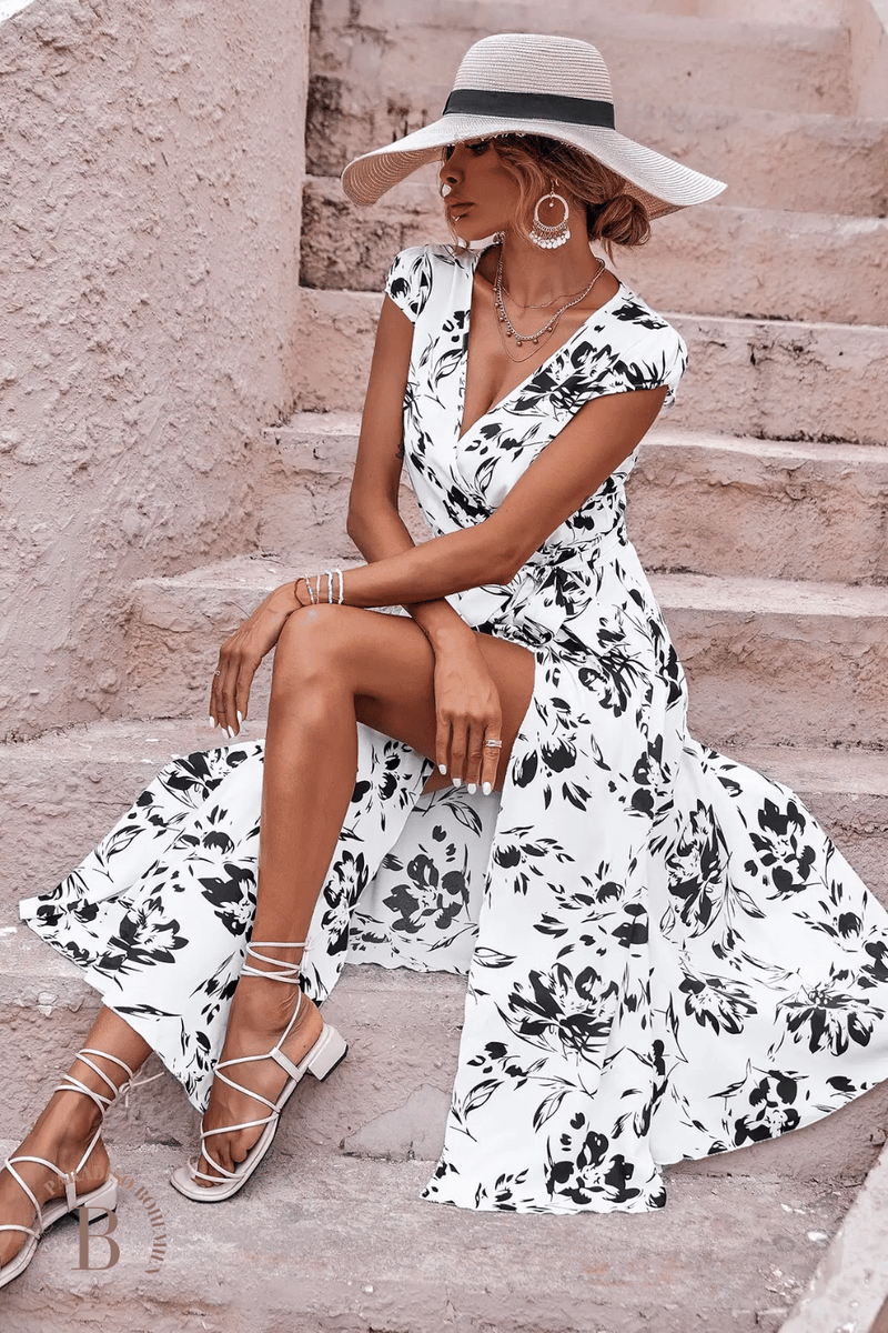 Completo bianco 2025 e nero