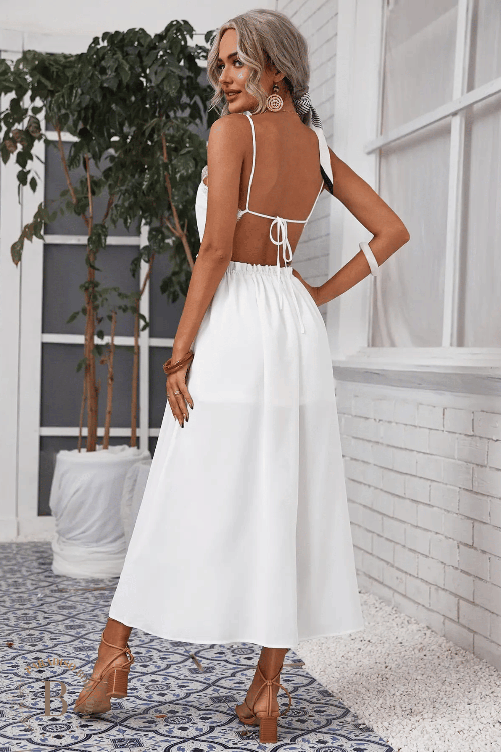 Abito Bianco con Schiena Nuda | Paradiso Bohemien