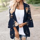 giacca nera a fiori in stile boho 