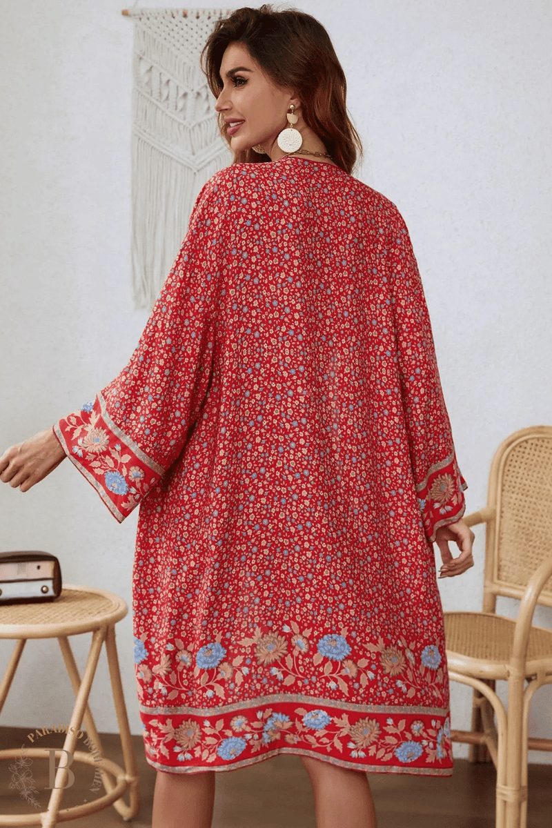 Kimono Rosso con Fiori Blu | Paradiso Bohemien