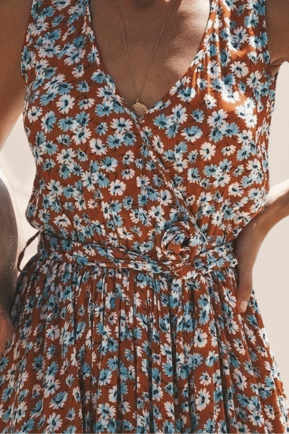 Vestito Fiori Lungo Scollo a V | Paradiso Bohemien